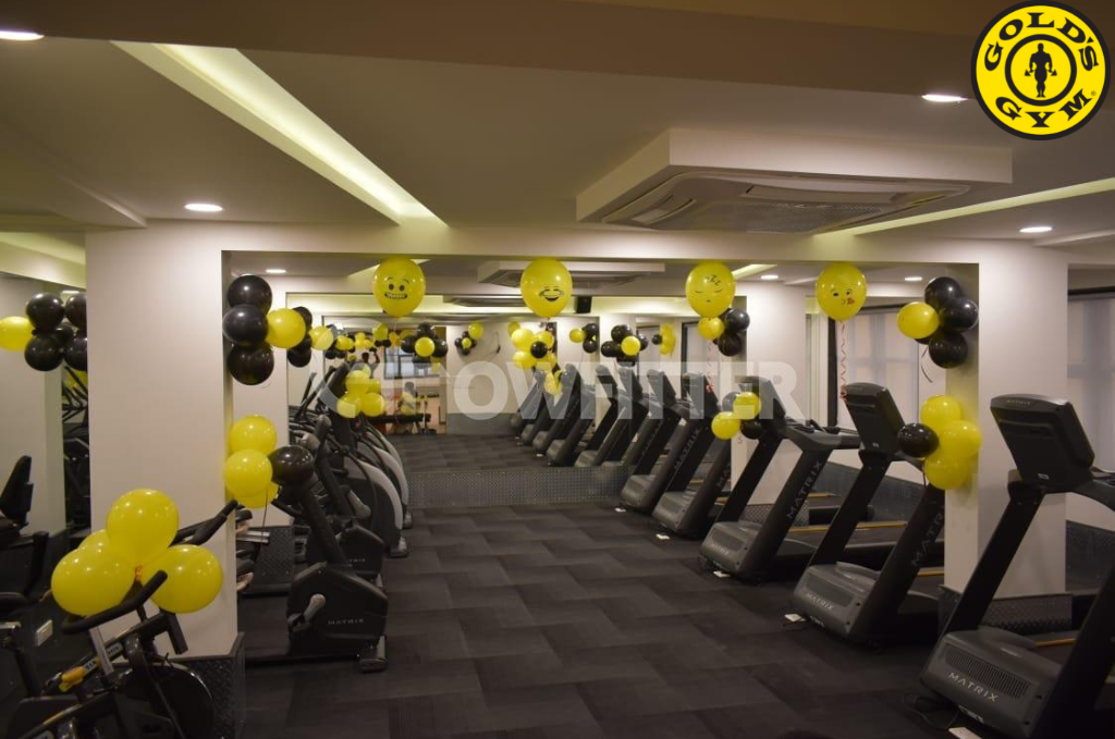 Gold Gym best gym in Dhule 