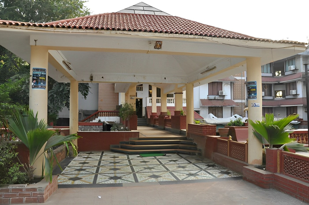 Hotel Ganapati Palace